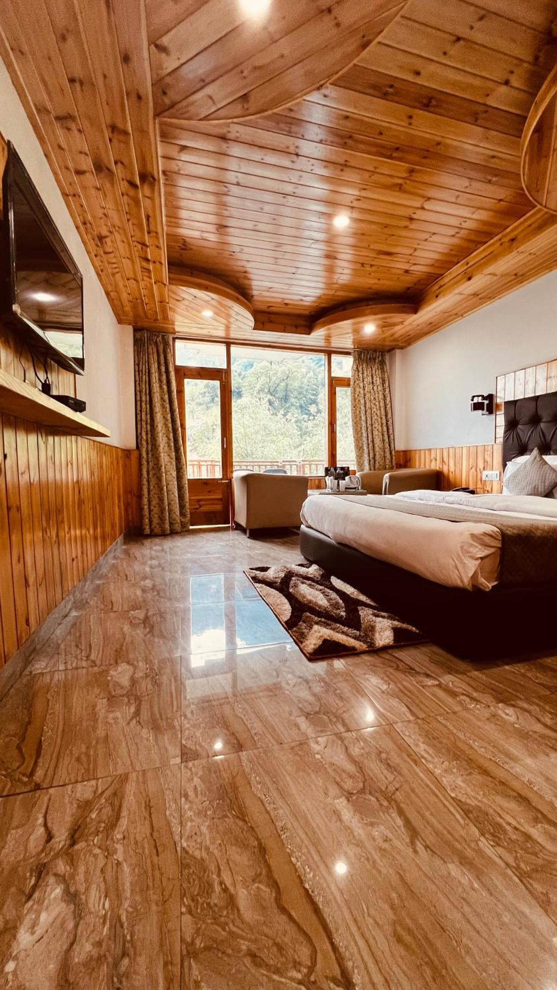 Himalayan Riverside Resort, Manali Экстерьер фото